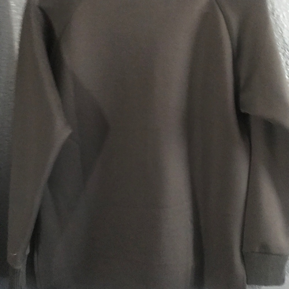 Sweater - Picture 5 of 5